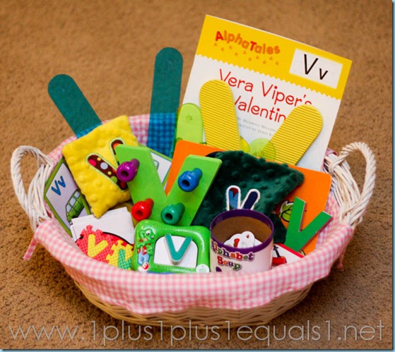 Animal ABC Letter V-2274